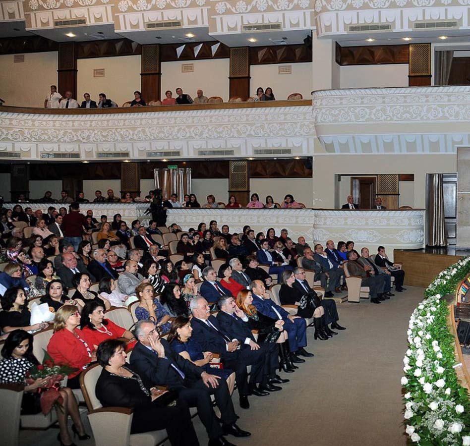 От Джахангира к Джахангиру – юбилей основоположника реалистического театра (ФОТО)