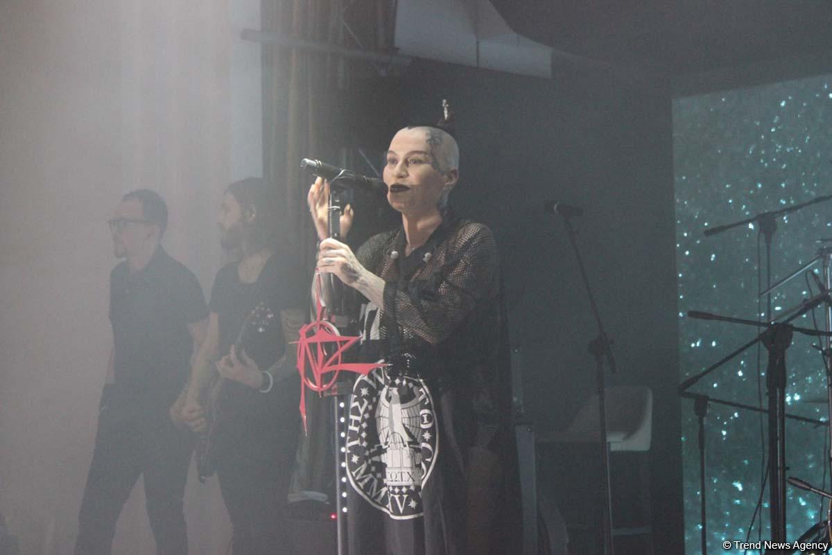 "Космическая" Наргиз Закирова в Баку: "Здравствуй, земля великих и творческих людей!" (ФОТО)