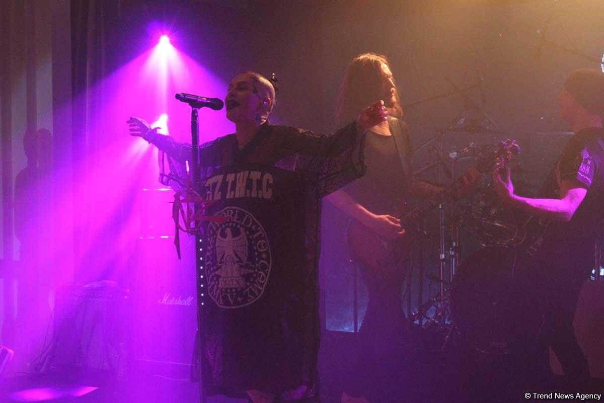 "Космическая" Наргиз Закирова в Баку: "Здравствуй, земля великих и творческих людей!" (ФОТО)