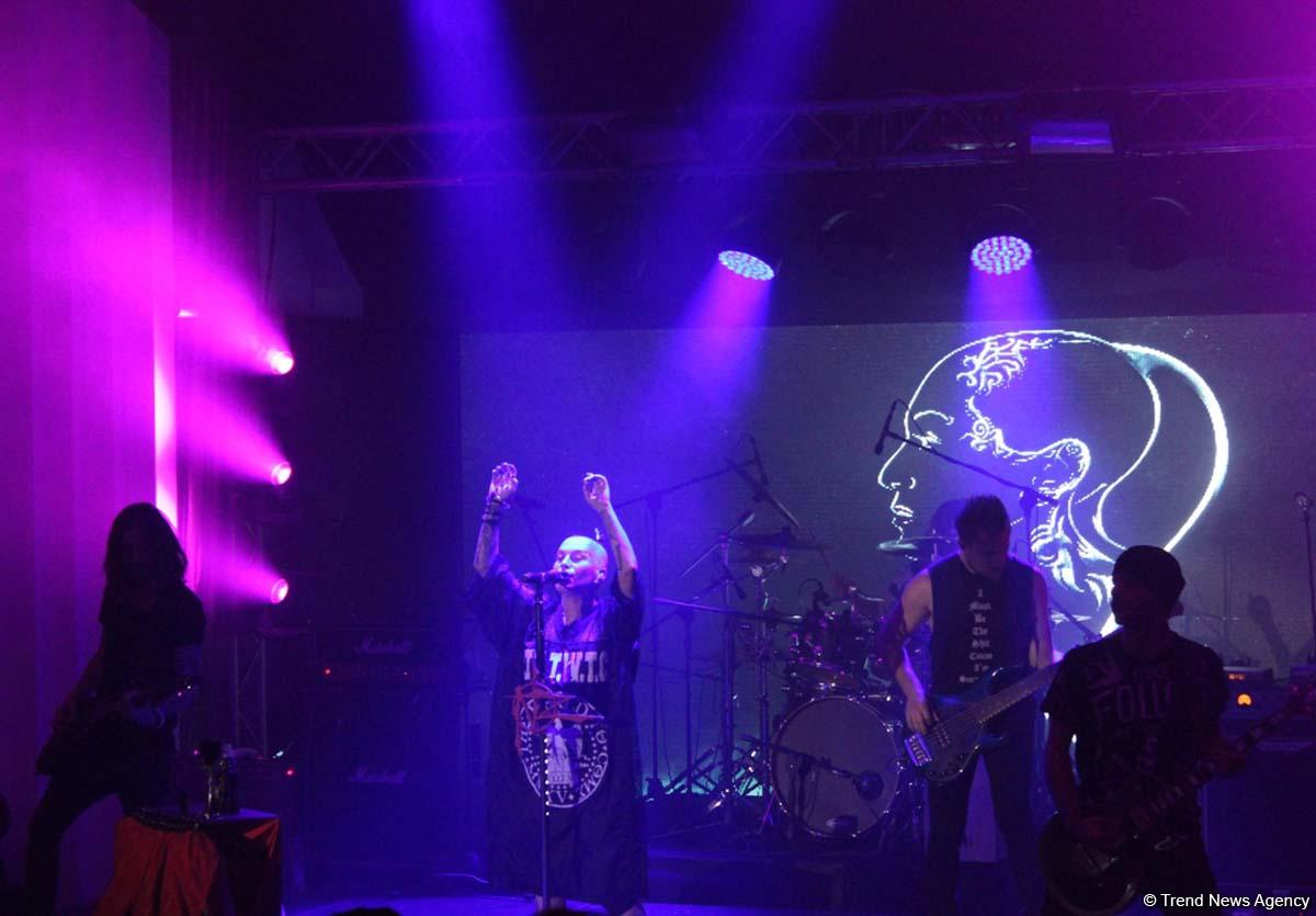 "Космическая" Наргиз Закирова в Баку: "Здравствуй, земля великих и творческих людей!" (ФОТО)