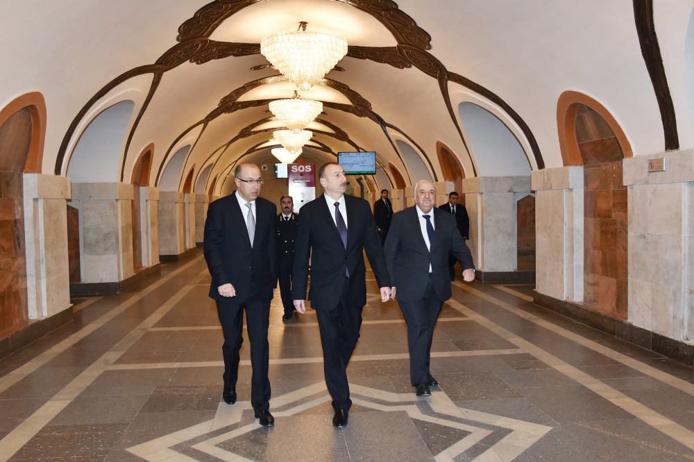 Президент Азербайджана принял участие в открытии второго выхода одной из станций бакинского метро (ФОТО)