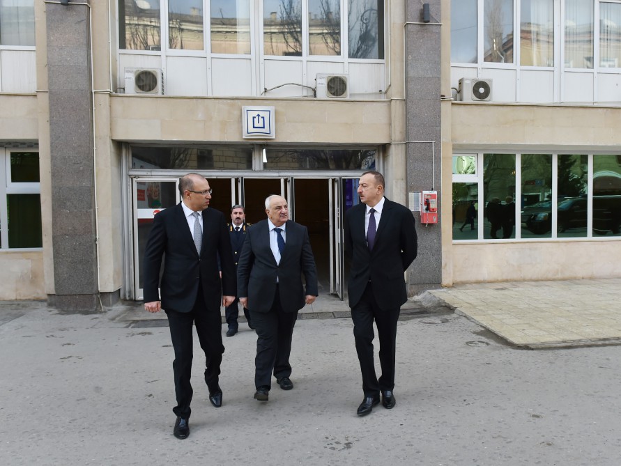 Президент Азербайджана принял участие в открытии второго выхода одной из станций бакинского метро (ФОТО)