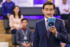 Как азербайджанские знатоки "сыграли" на музыкальных инструментах (ФОТО)