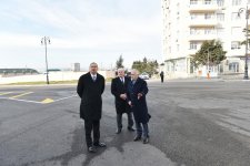 Президент Ильхам Алиев ознакомился с состоянием улиц в одном из районов Баку после реконструкции (ФОТО)