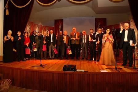 В Баку состоялась церемония награждения "Qızıl pəri" в области кино и телевидения (ФОТО)