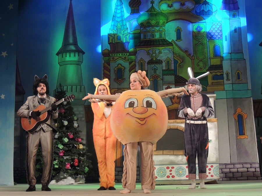 Русские народные сказки, или mix – New Year 2016 в Баку (ВИДЕО, ФОТО)