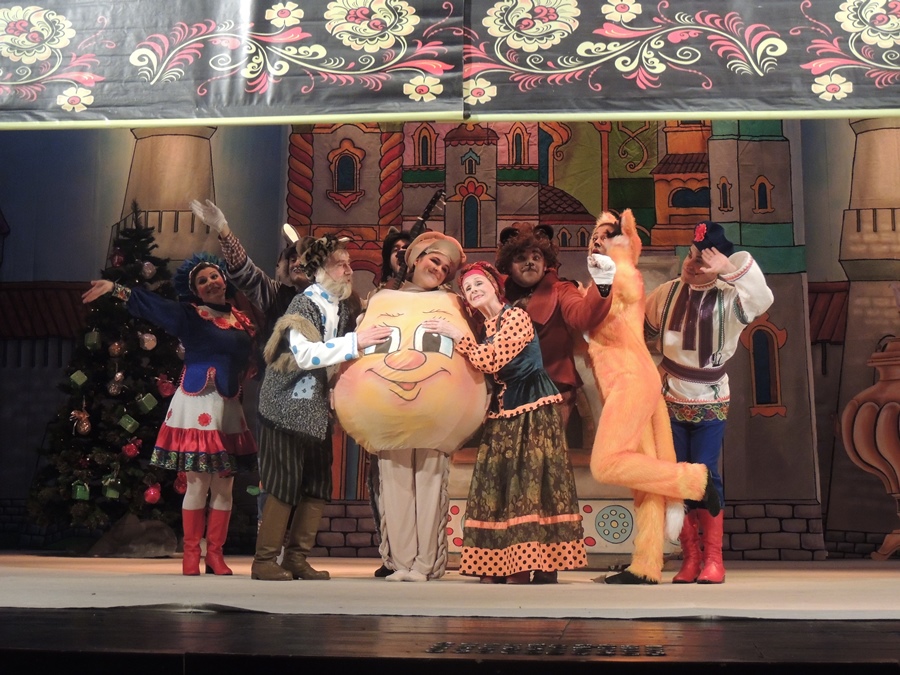 Русские народные сказки, или mix – New Year 2016 в Баку (ВИДЕО, ФОТО)