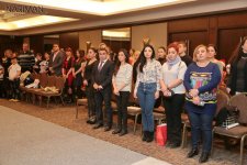 Детское дефиле в Баку - наряды стран мира (ФОТО)