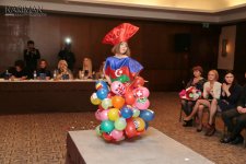 Детское дефиле в Баку - наряды стран мира (ФОТО)