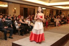 Детское дефиле в Баку - наряды стран мира (ФОТО)