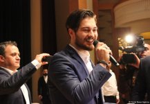 Чагатай Улусой и сотни бакинских поклонниц – фейерверк эмоций (ФОТО)