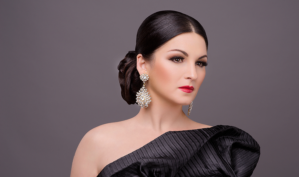 Азербайджанская певица начала сотрудничество со шведским издательством (ФОТО, АУДИО)