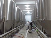 Предприниматели приветствуют отмену запрета на продажу в Азербайджане алкоголя за наличные