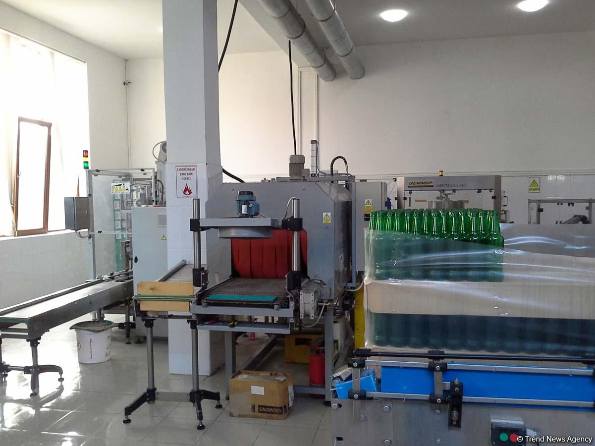 Предприниматели приветствуют отмену запрета на продажу в Азербайджане алкоголя за наличные