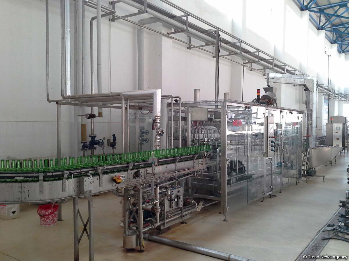 Предприниматели приветствуют отмену запрета на продажу в Азербайджане алкоголя за наличные