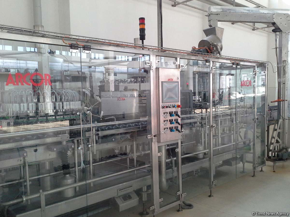 Предприниматели приветствуют отмену запрета на продажу в Азербайджане алкоголя за наличные