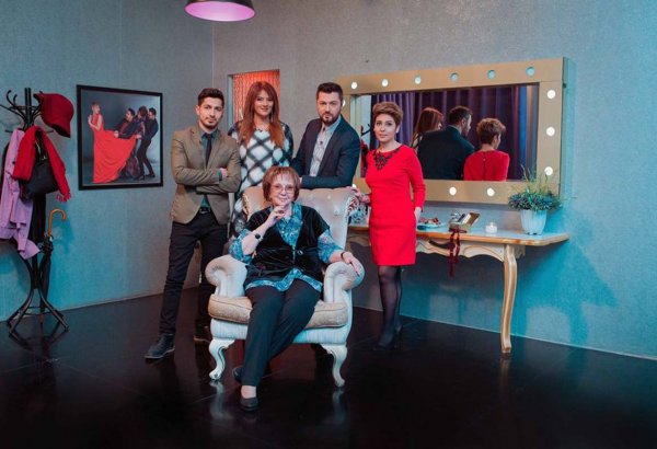 "Пятый элемент": Как азербайджанский кинодраматург отметила день рождения (ФОТО, ВИДЕО)