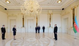 Президент Ильхам Алиев принял верительные грамоты новых послов Словении и Швеции