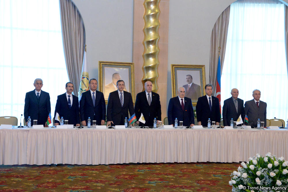 Азербайджан успешно справляется с возникшими трудностями - Совет аксакалов (ФОТО)