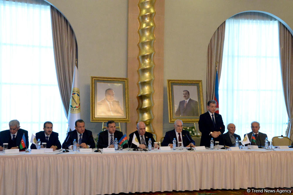 Азербайджан успешно справляется с возникшими трудностями - Совет аксакалов (ФОТО)