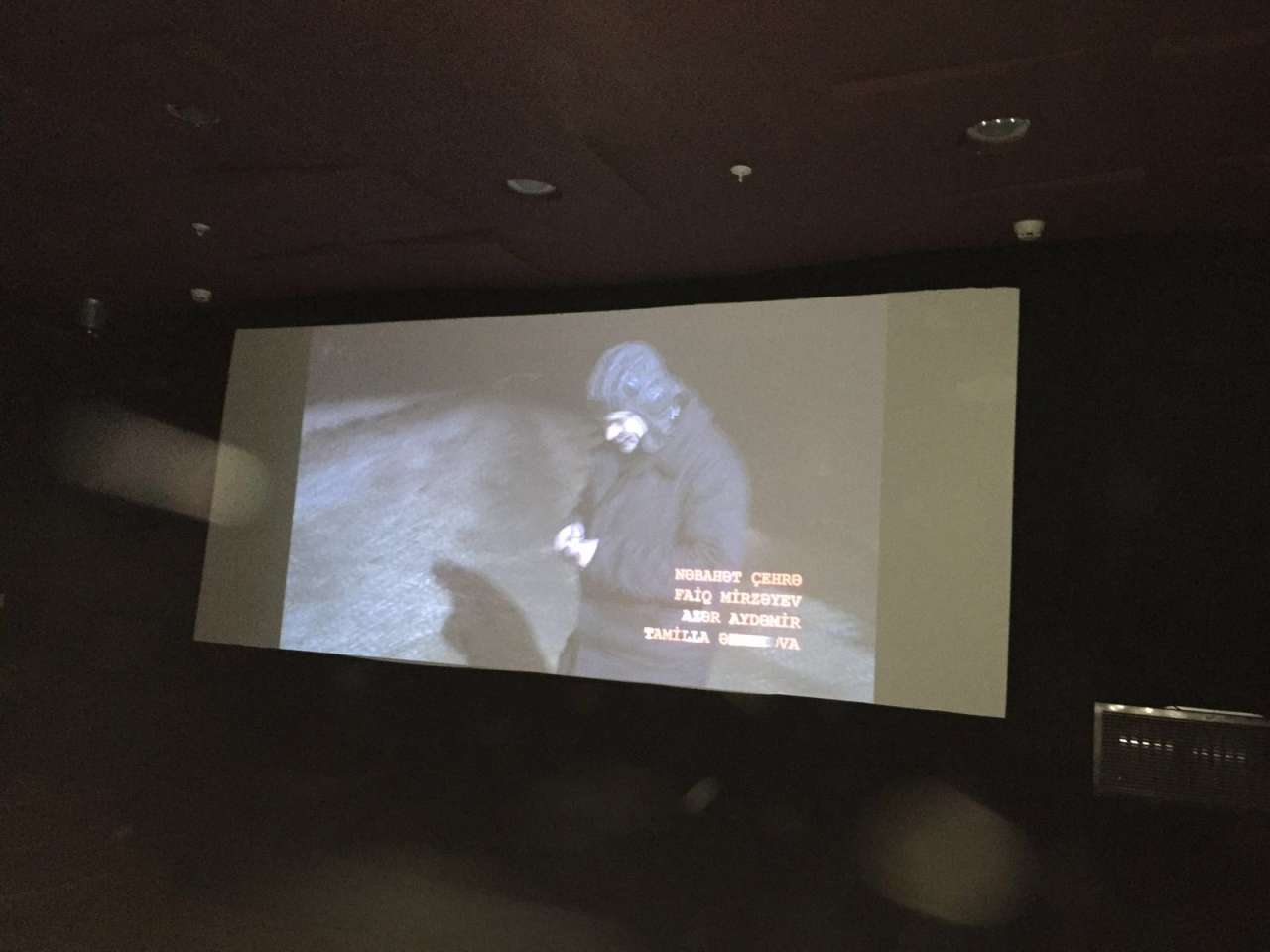 В Киноцентре "Низами" представлен фильм "Кровавый январь" (ФОТО)