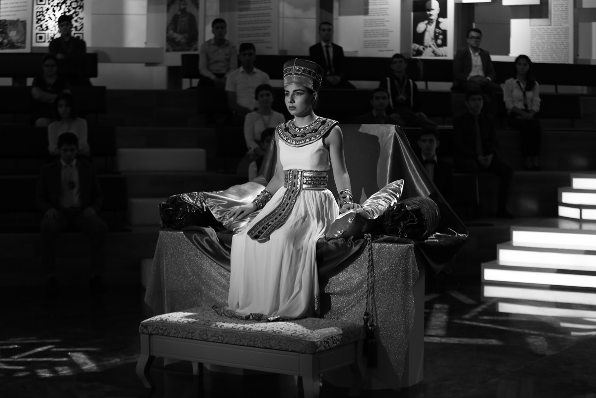 Красавица Древнего Египта в Баку (ФОТО)