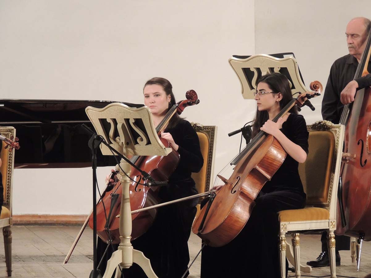 В филармонии почтили память жертв трагедии 20 января (ФОТО)