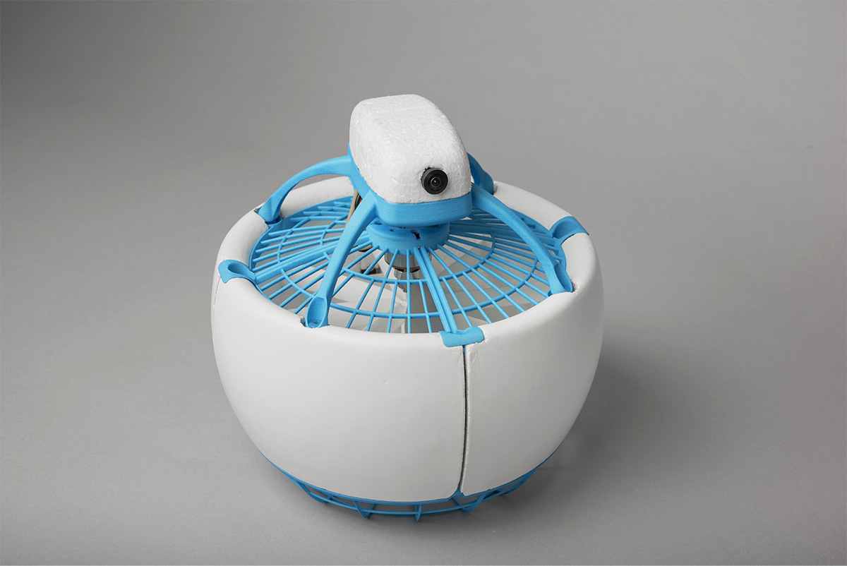 Дрон FLEYE: Летающий футбольный мяч на Lider TV (ФОТО)