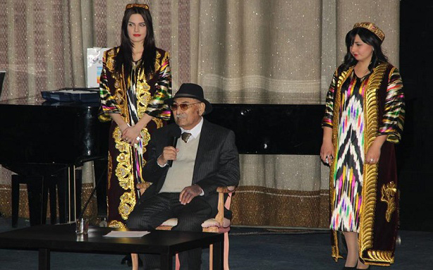 Тариэль Гасымов поздравил с юбилеем народного артиста СССР Шухрата Аббасова (ФОТО)