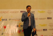 Национальные орнаменты на модном дефиле в Баку (ФОТО)