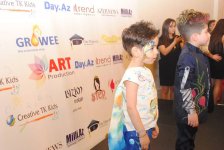 Национальные орнаменты на модном дефиле в Баку (ФОТО)