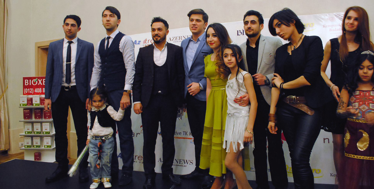 Национальные орнаменты на модном дефиле в Баку (ФОТО)