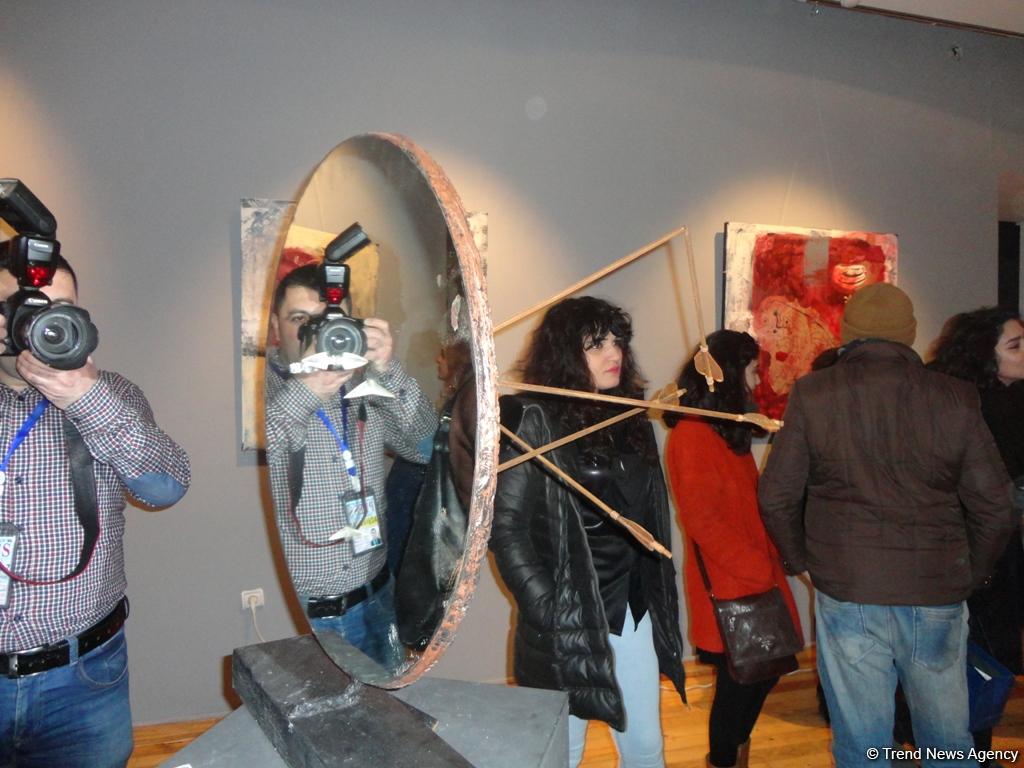 Sırğa olsun, или Как художники проиллюстрировали смысл известной поговорки (ФОТО)