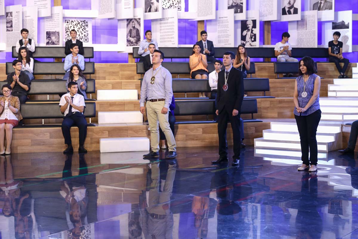 Экономика для азербайджанской молодежи (ФОТО)