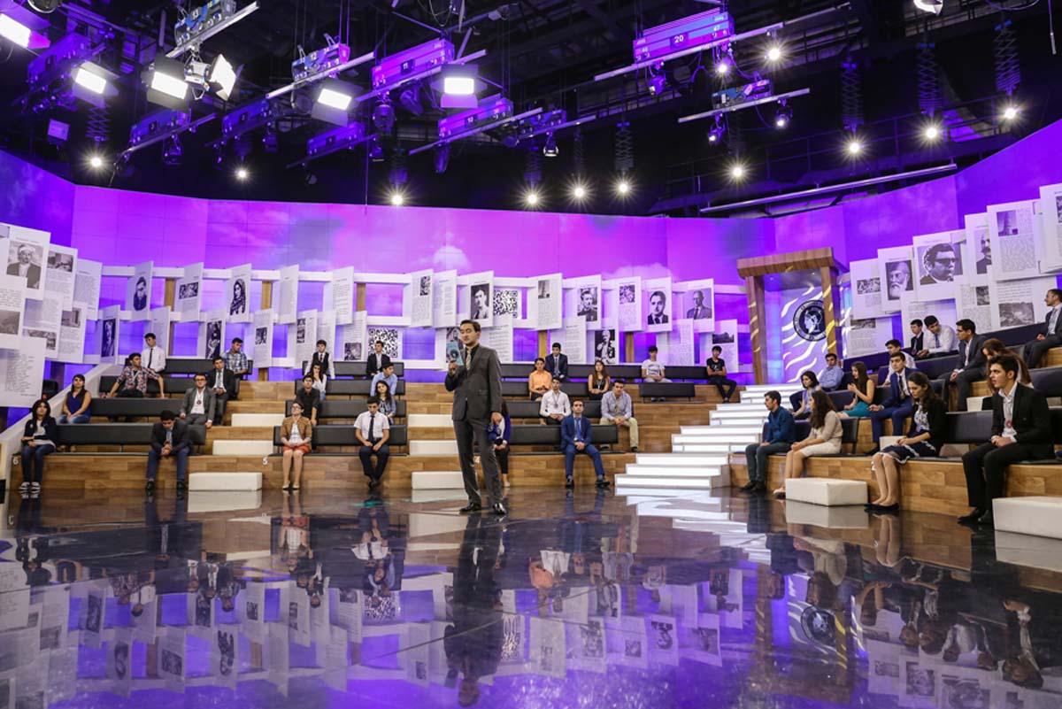 Экономика для азербайджанской молодежи (ФОТО)