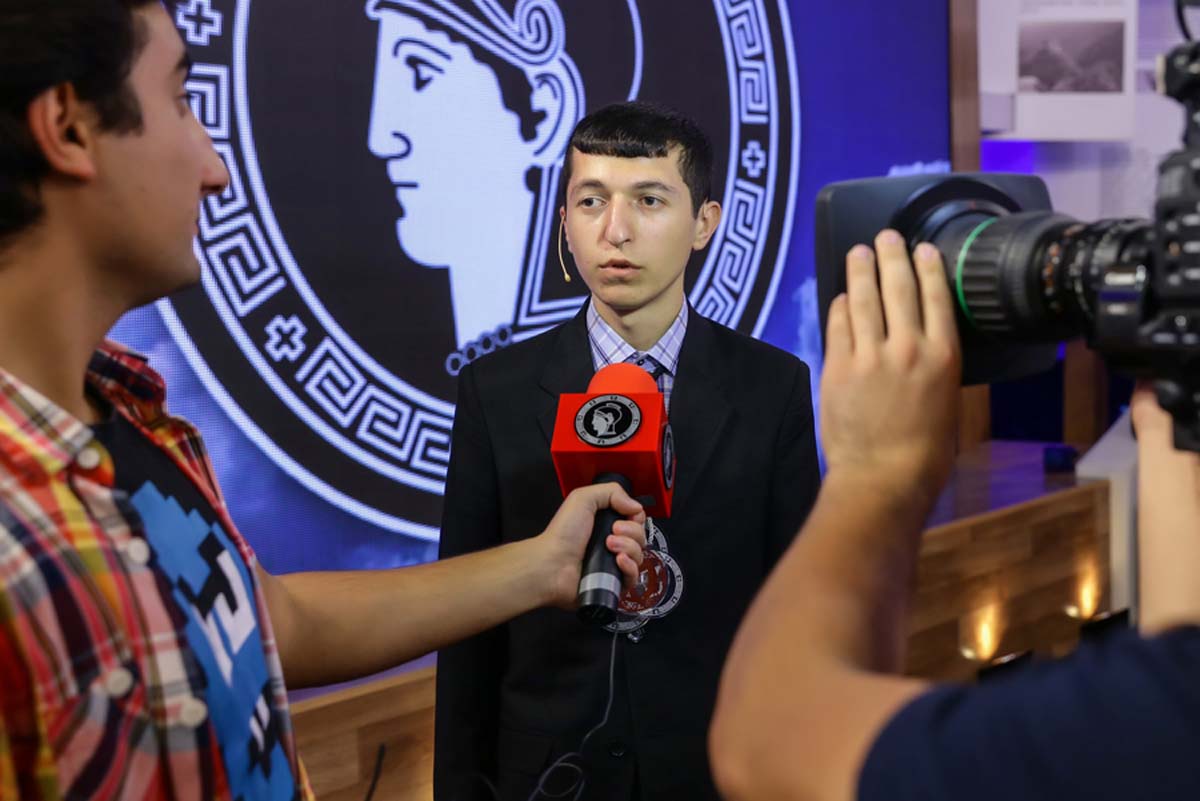 Экономика для азербайджанской молодежи (ФОТО)