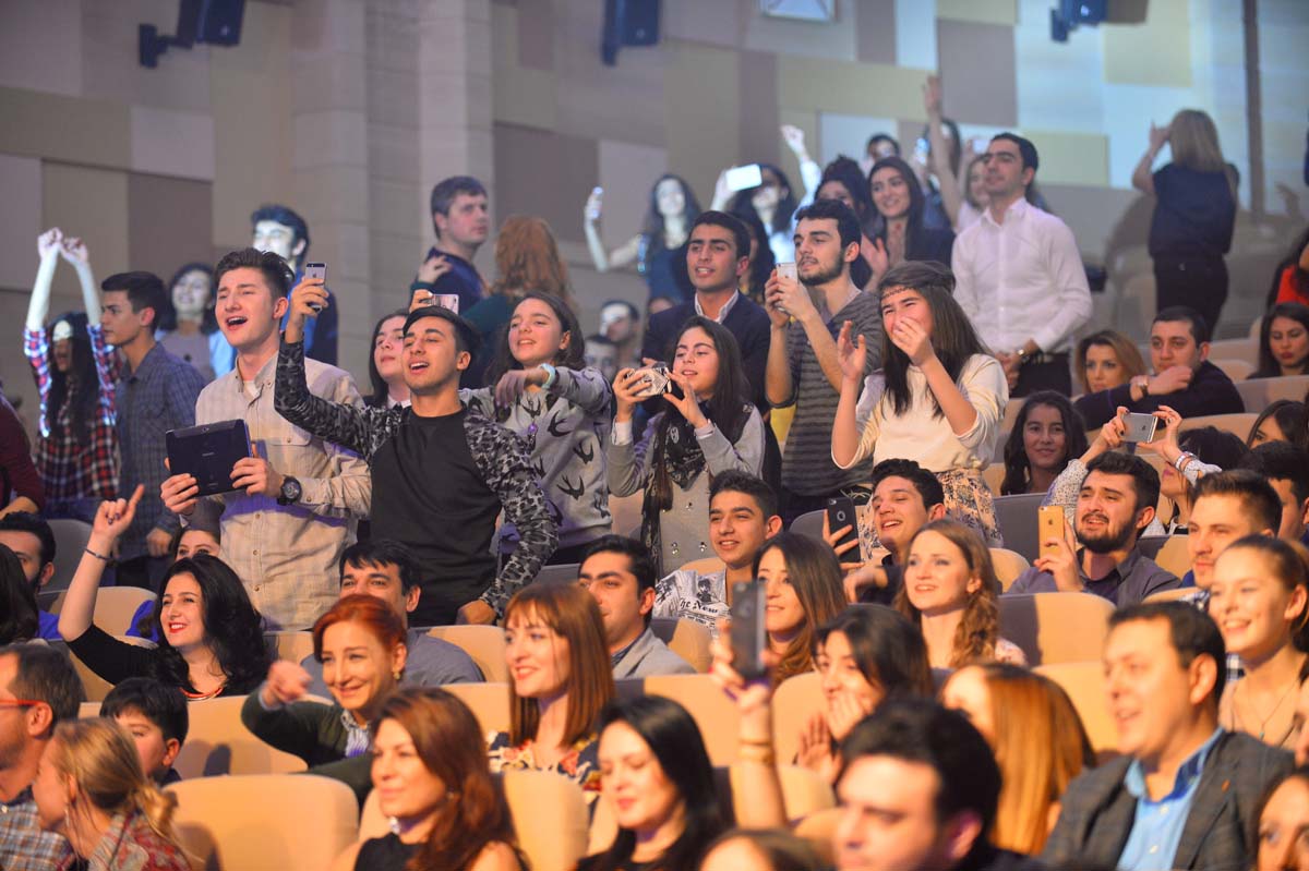 Когда пиццей не подавиться, или экстаз в Баку (ФОТО)