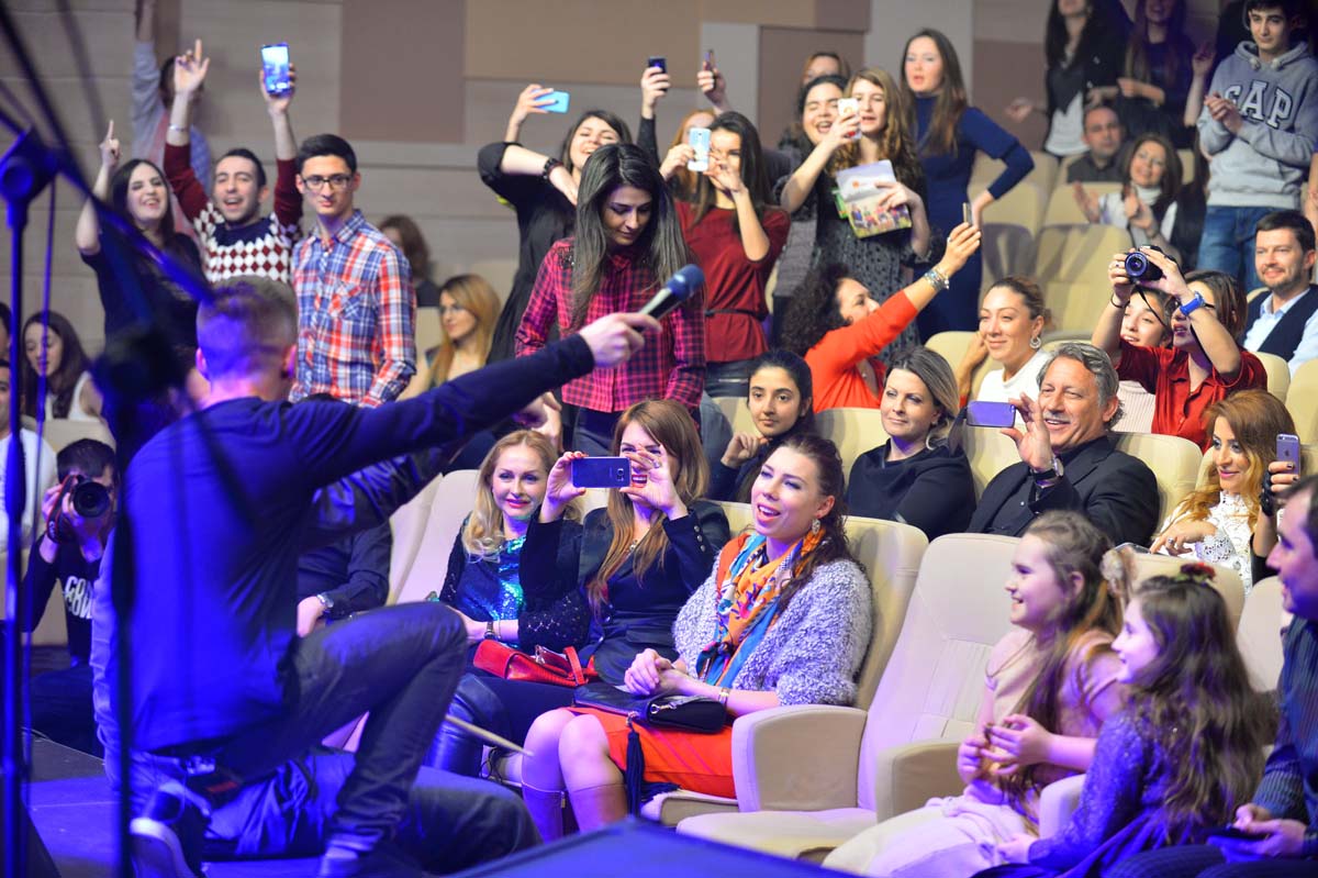 Когда пиццей не подавиться, или экстаз в Баку (ФОТО)