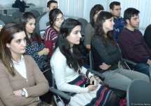 Молодежь Азербайджана должна бороться с загрязнением окружающей среды - глава НПО