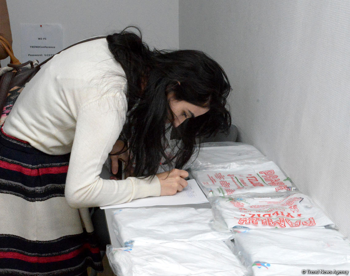 Молодежь Азербайджана должна бороться с загрязнением окружающей среды - глава НПО