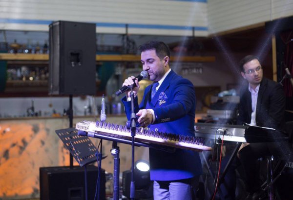 Рашад Ильясов посвятил концерт древнему музыкальному инструменту (ФОТО)