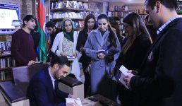 Азербайджанский писатель раскрыл секрет семейного счастья (ФОТО)