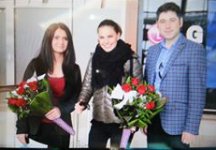 В Баку приехала турецкая звезда Бурак Озчивит (ФОТО)