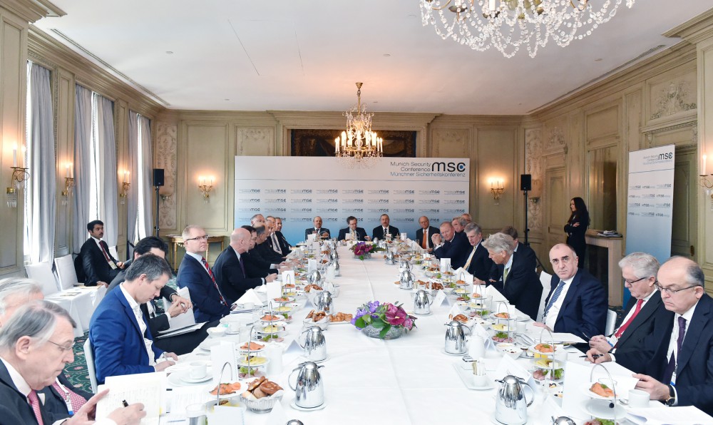 Президент Ильхам Алиев: Задача на предстоящие годы - диверсифицировать наш экспортный потенциал (ФОТО)