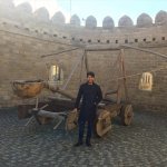 Прогулка Бурака Озчивита по Баку (ФОТО)