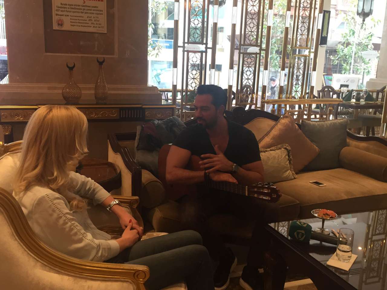 Актриса и телеведущая Айсель Назим рассказала о реализации проектов в Турции (ФОТО)