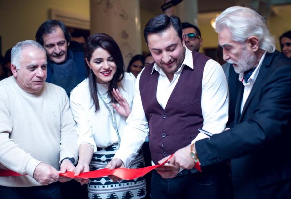 В Баку прошла выставка свадебных фотографий “LovEmin” (ВИДЕО, ФОТО)