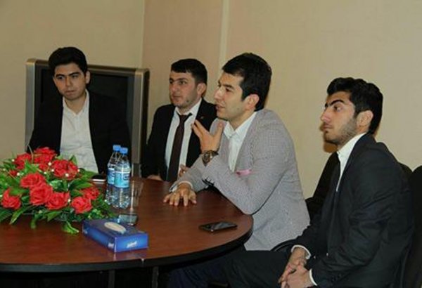 Телеведущий Салех Багиров провел интересный семинар для студентов (ФОТО)