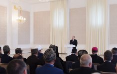 Президент Азербайджана ознакомился в Гяндже с условиями в религиозном комплексе «Имамзаде» после реконструкции