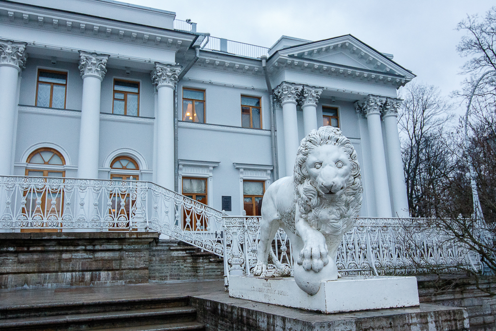 Азербайджанская пианистка и русский протоиерей выступили в Санкт-Петербурге (ФОТО)